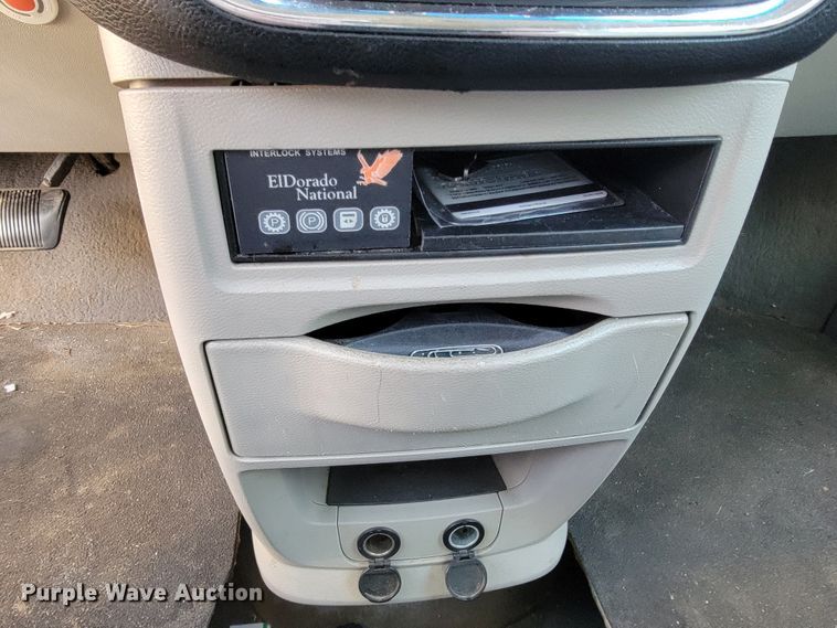 image for item JE9106 2011 Dodge Grand Caravan  handicap accessible van