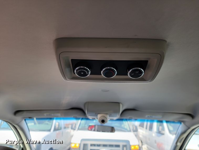 image for item JE9106 2011 Dodge Grand Caravan  handicap accessible van