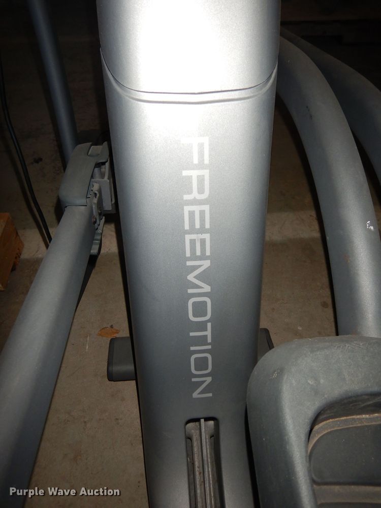 image for item JE9698 Freemotion step glider