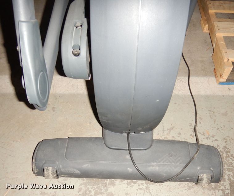 image for item JE9698 Freemotion step glider