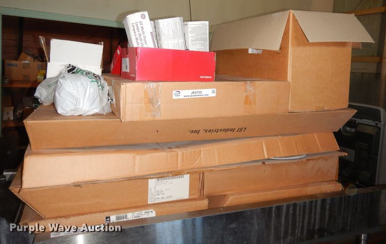 image for item JE9705 Light fixtures