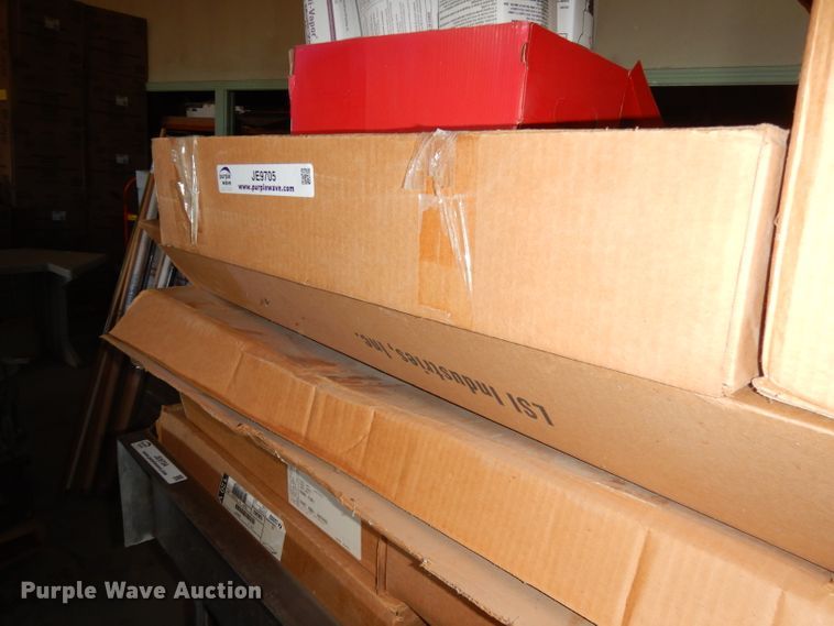 image for item JE9705 Light fixtures