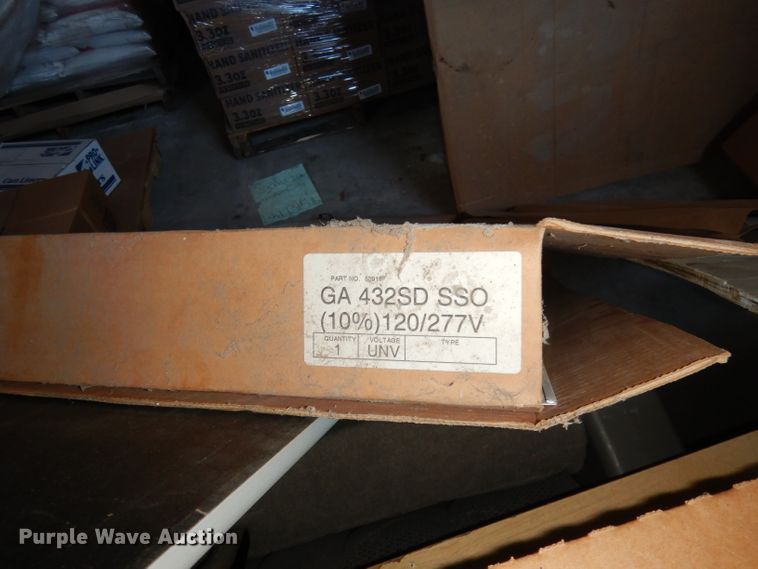 image for item JE9705 Light fixtures