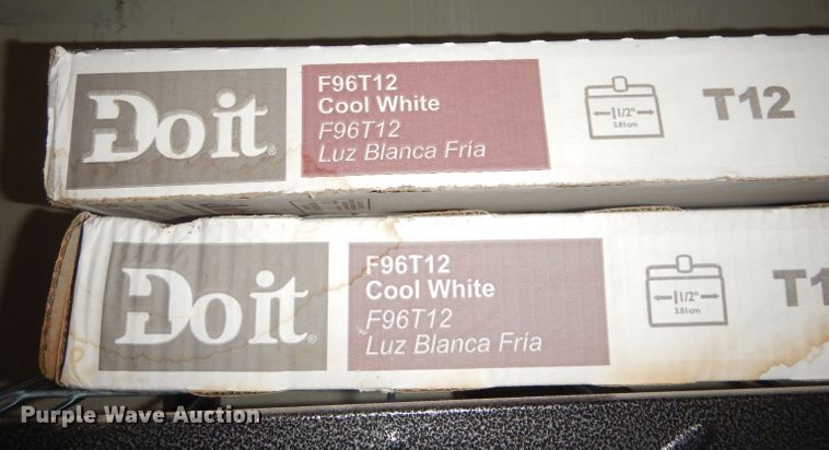 image for item JE9705 Light fixtures