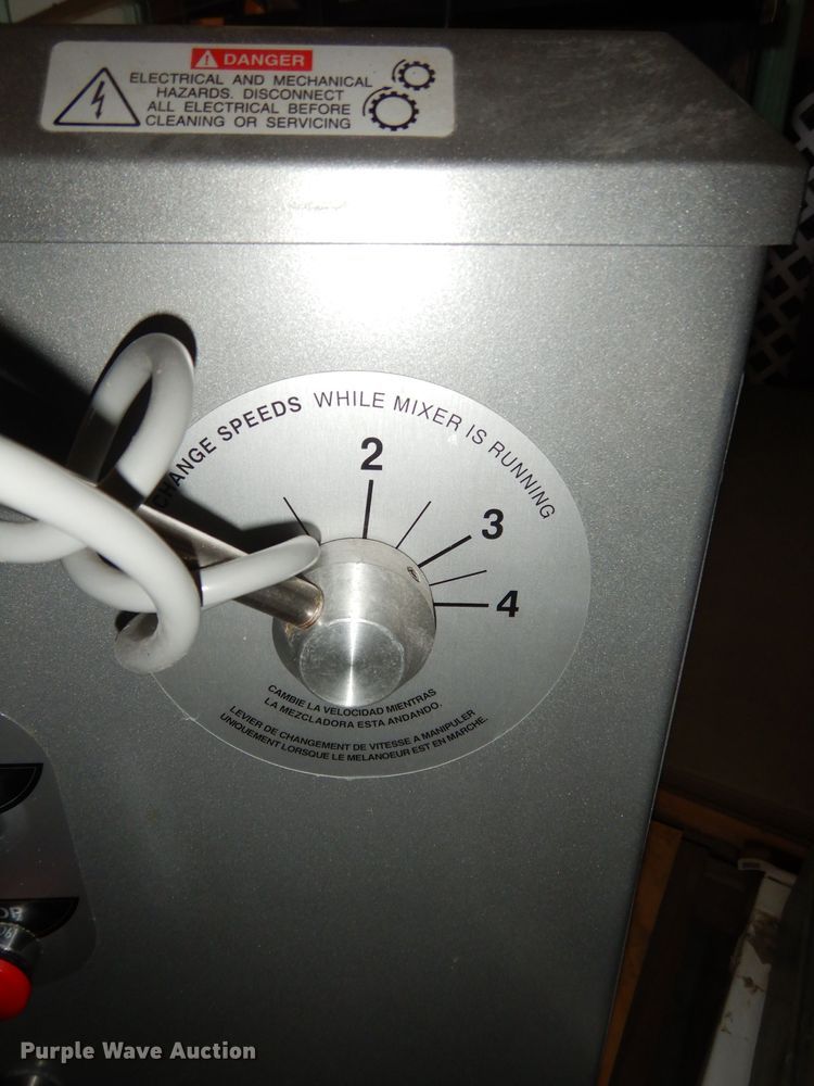 image for item JE9707 Univex SRM20 mixer