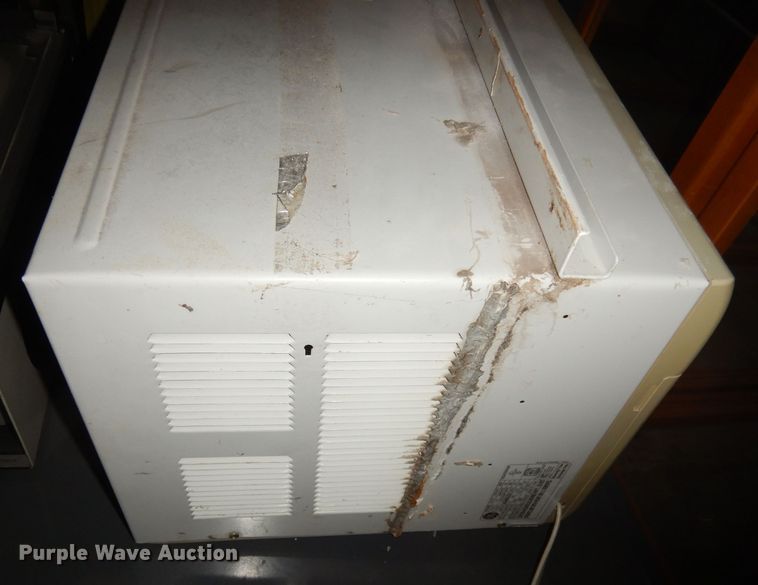 image for item JE9708 (2) AC units