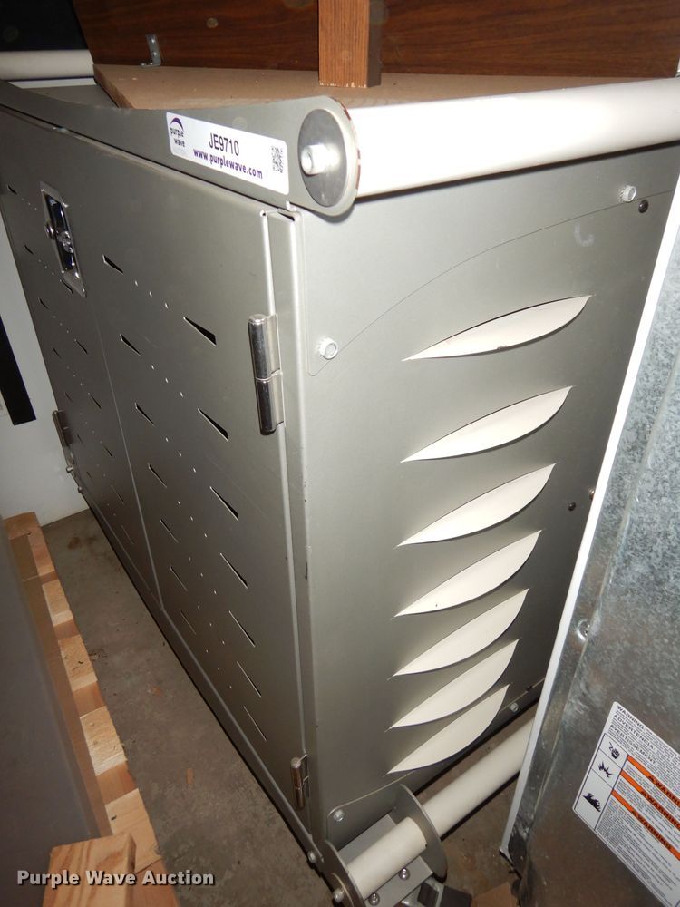 image for item JE9710 Laptop charging cart