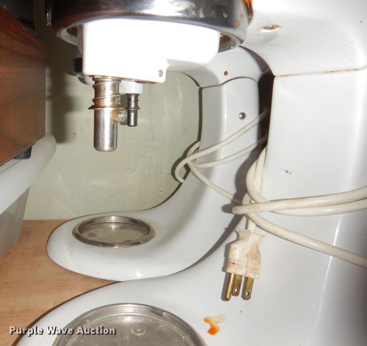 image for item JE9713 (3) KitchenAid mixers