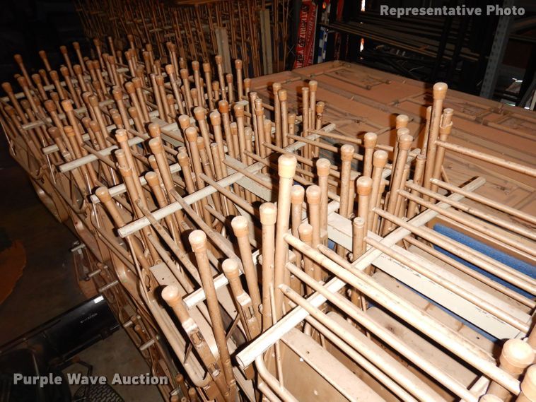 image for item JE9721 Approximately 80 metal folding chairs