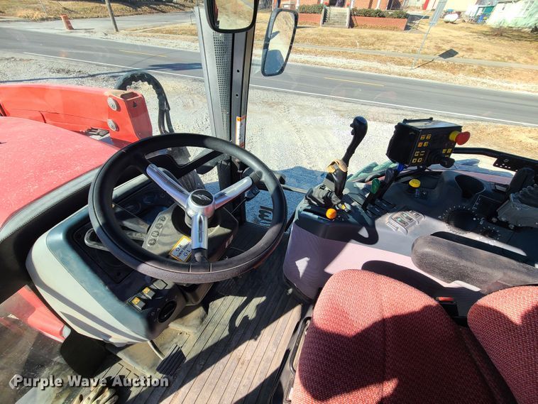 image for item JG9241 2014 McCormick TTX230  MFWD tractor