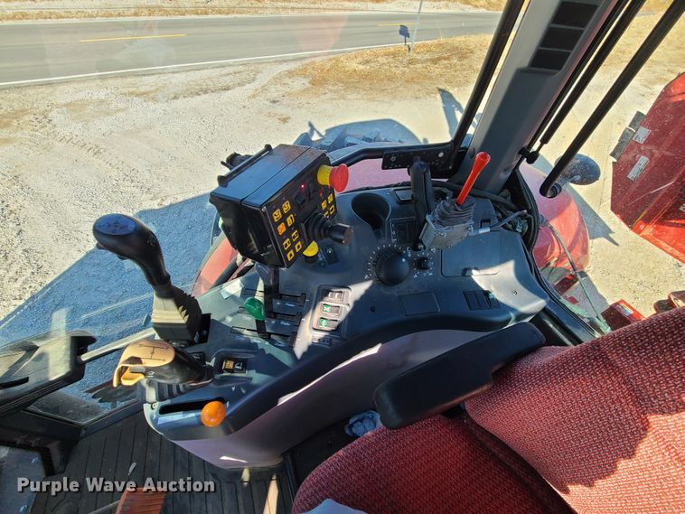 image for item JG9241 2014 McCormick TTX230  MFWD tractor