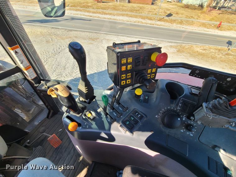 image for item JG9241 2014 McCormick TTX230  MFWD tractor