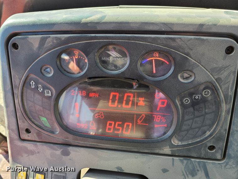 image for item JG9241 2014 McCormick TTX230  MFWD tractor