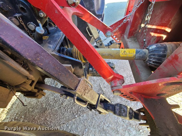 image for item JG9241 2014 McCormick TTX230  MFWD tractor