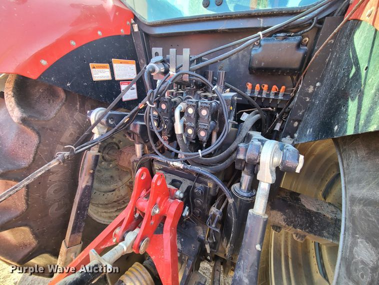 image for item JG9241 2014 McCormick TTX230  MFWD tractor