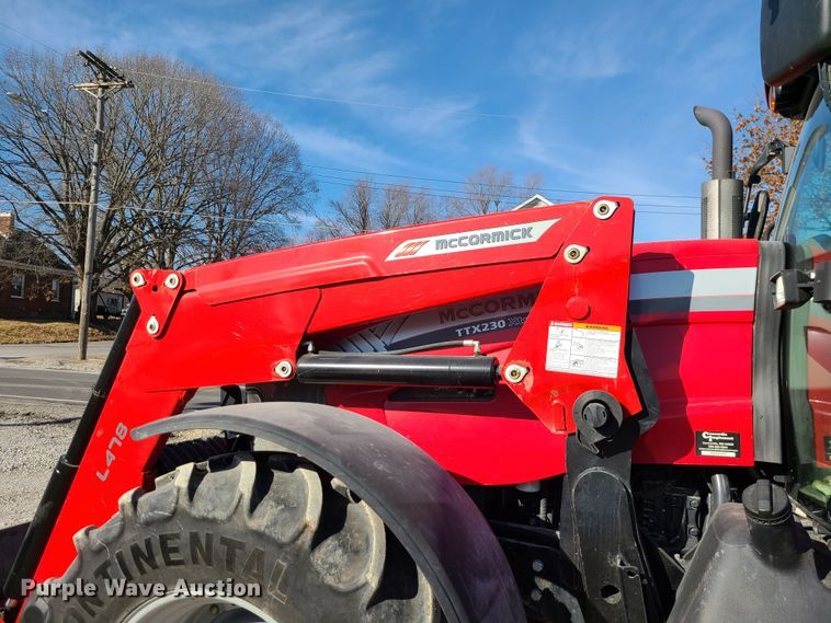 image for item JG9241 2014 McCormick TTX230  MFWD tractor