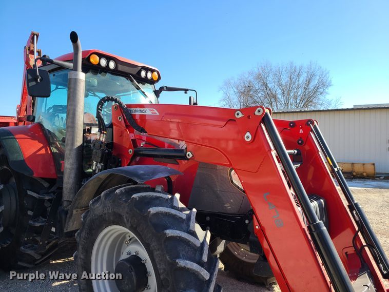 image for item JG9241 2014 McCormick TTX230  MFWD tractor