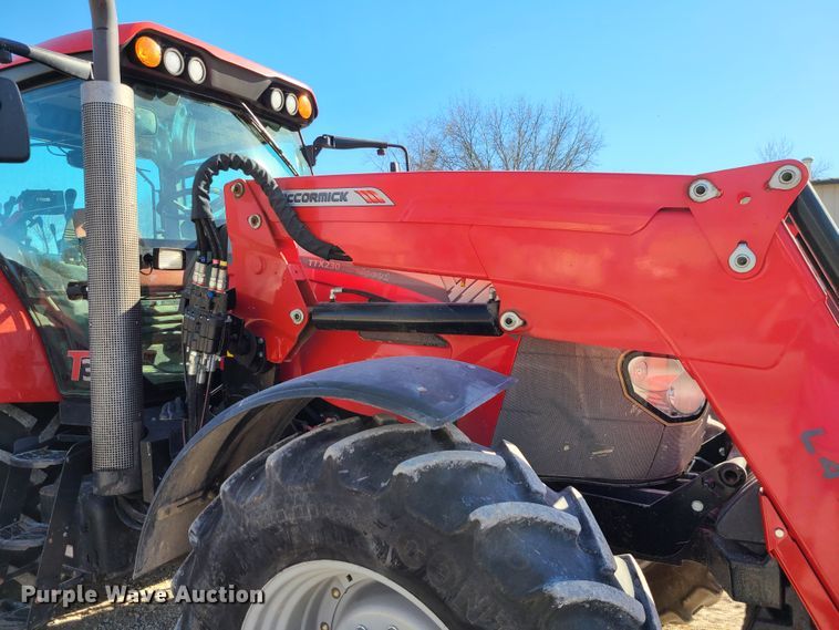 image for item JG9241 2014 McCormick TTX230  MFWD tractor