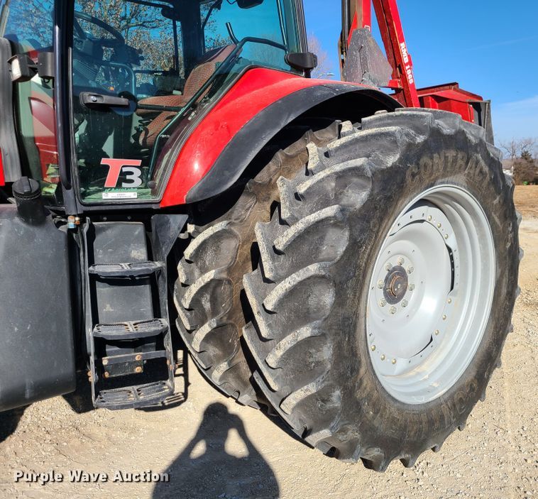 image for item JG9241 2014 McCormick TTX230  MFWD tractor