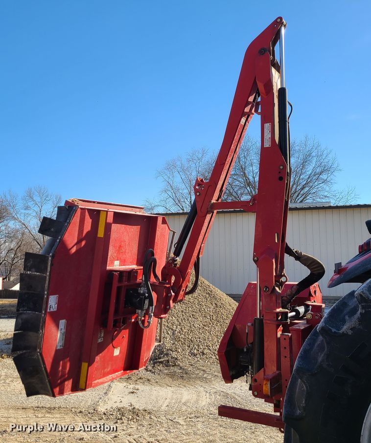 image for item JG9242 2015 Bush Hog RMB1865  side boom rotary mower