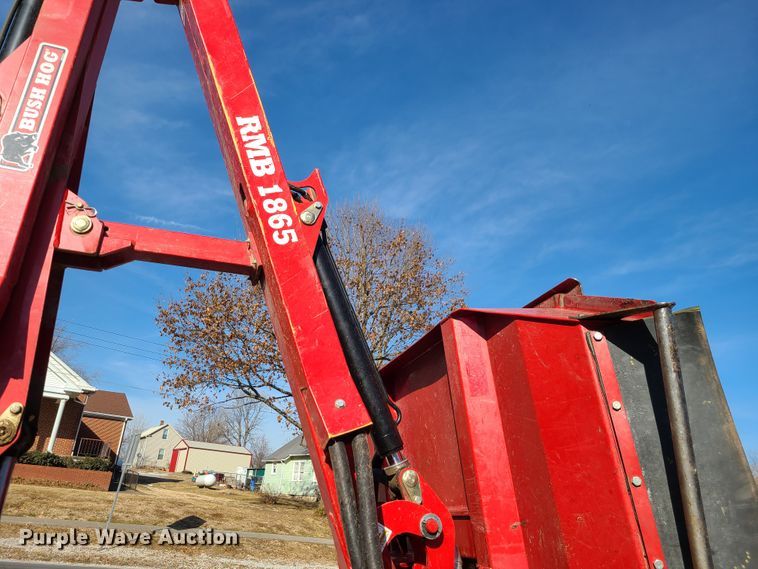 image for item JG9242 2015 Bush Hog RMB1865  side boom rotary mower