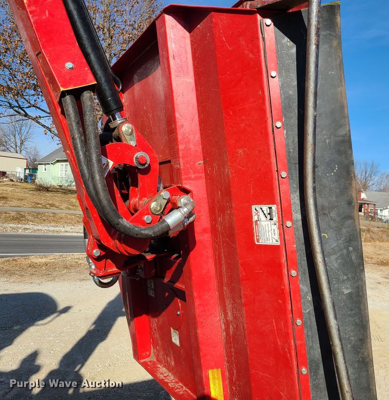 image for item JG9242 2015 Bush Hog RMB1865  side boom rotary mower