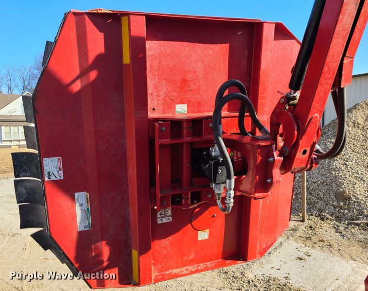 image for item JG9242 2015 Bush Hog RMB1865  side boom rotary mower