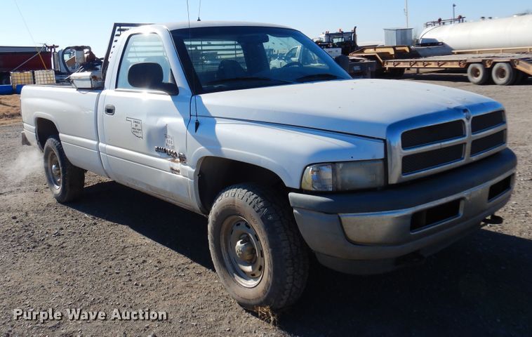 image for item JJ9695 1999 Dodge Ram 1500  pickup truck