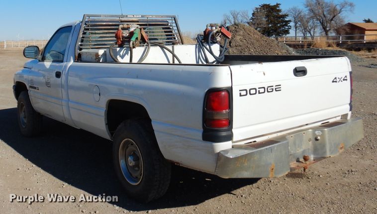 image for item JJ9695 1999 Dodge Ram 1500  pickup truck