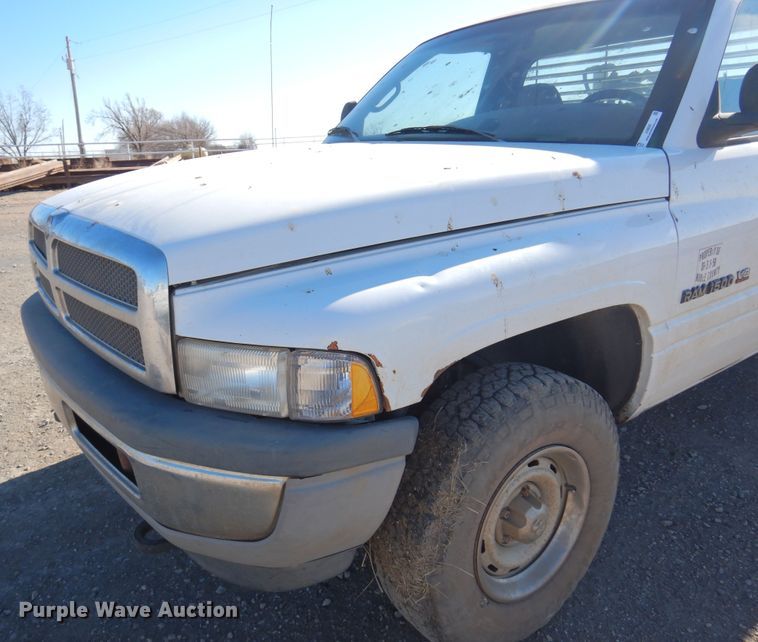 image for item JJ9695 1999 Dodge Ram 1500  pickup truck