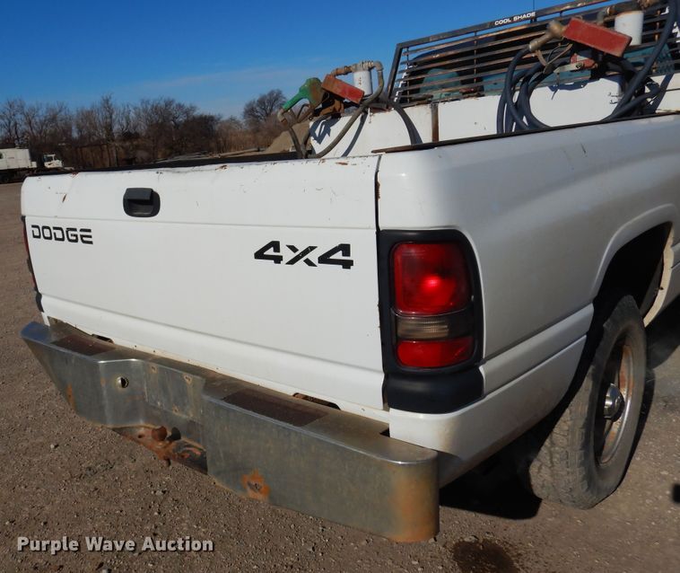 image for item JJ9695 1999 Dodge Ram 1500  pickup truck