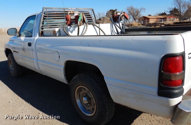 image for item JJ9695 1999 Dodge Ram 1500  pickup truck