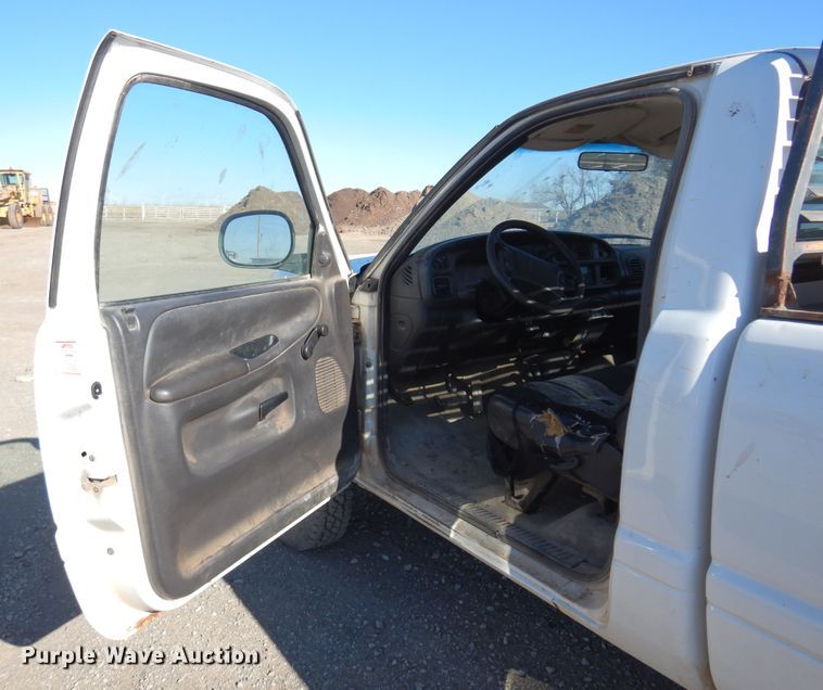 image for item JJ9695 1999 Dodge Ram 1500  pickup truck