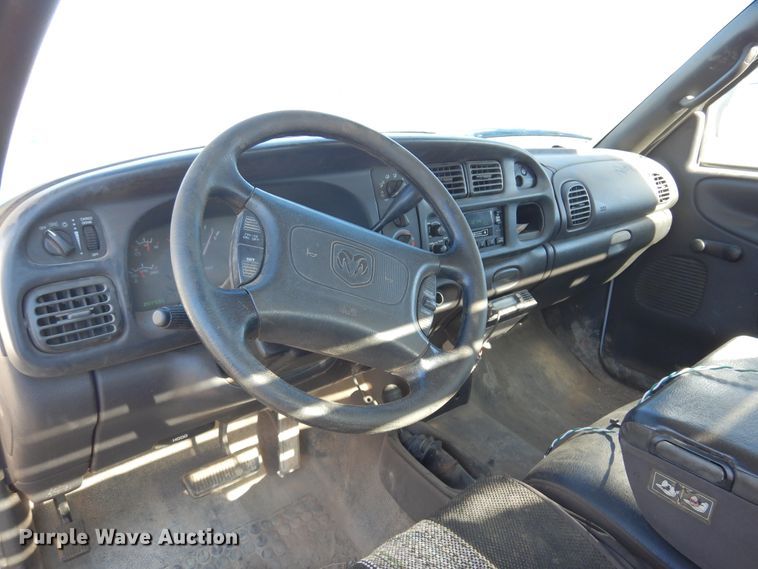 image for item JJ9695 1999 Dodge Ram 1500  pickup truck