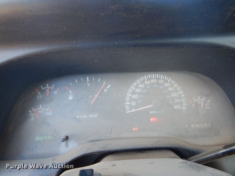 image for item JJ9695 1999 Dodge Ram 1500  pickup truck