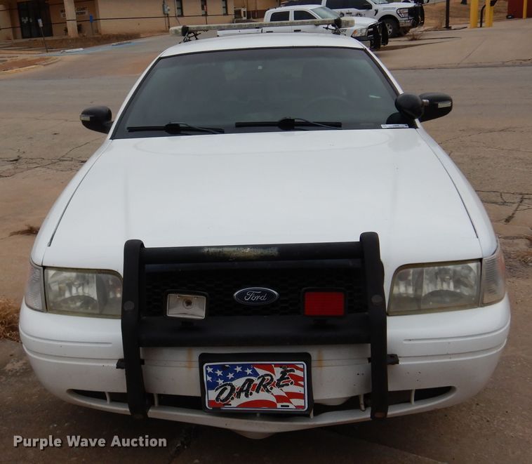 image for item JJ9698 2009 Ford Crown Victoria Police Interceptor