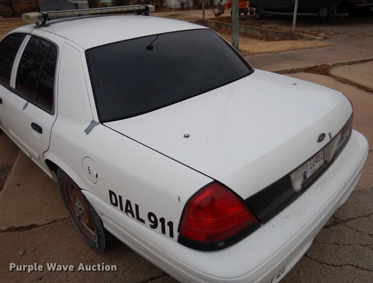 image for item JJ9698 2009 Ford Crown Victoria Police Interceptor