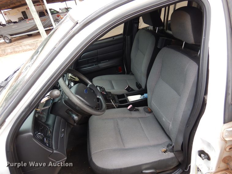 image for item JJ9698 2009 Ford Crown Victoria Police Interceptor