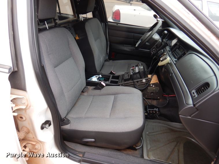 image for item JJ9698 2009 Ford Crown Victoria Police Interceptor
