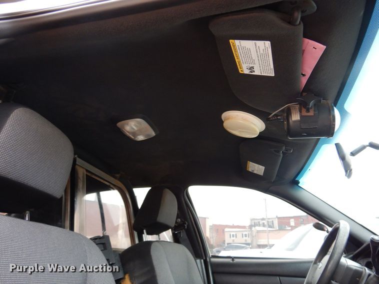 image for item JJ9698 2009 Ford Crown Victoria Police Interceptor