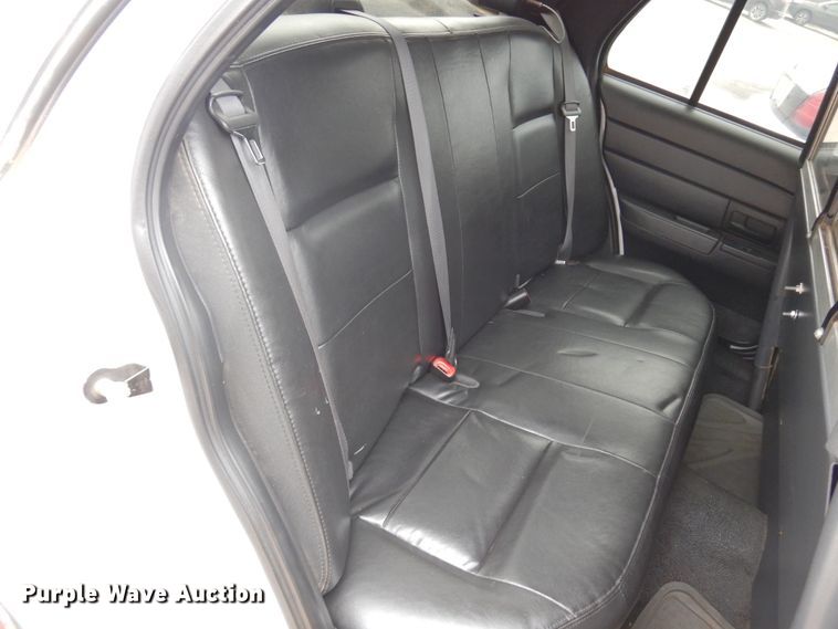 image for item JJ9698 2009 Ford Crown Victoria Police Interceptor