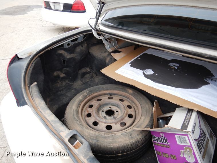 image for item JJ9698 2009 Ford Crown Victoria Police Interceptor