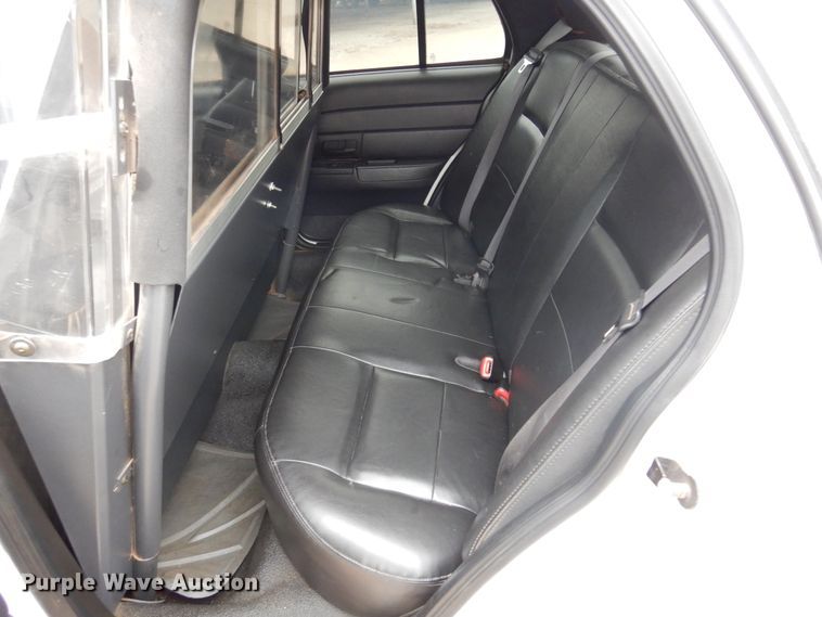 image for item JJ9698 2009 Ford Crown Victoria Police Interceptor