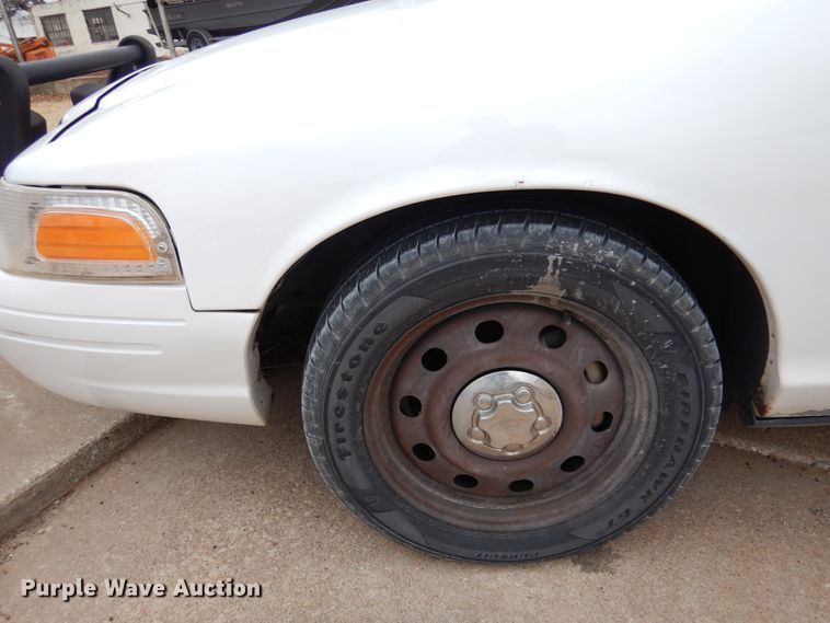 image for item JJ9698 2009 Ford Crown Victoria Police Interceptor