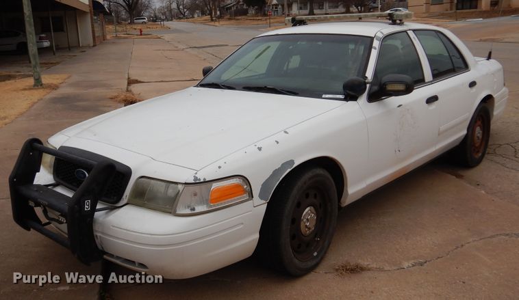 image for item JJ9699 2007 Ford Crown Victoria Police Interceptor