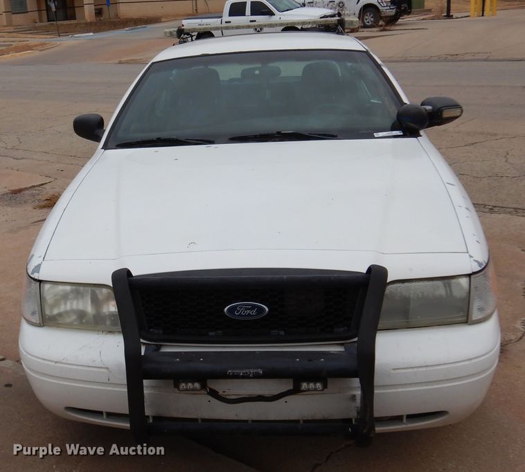 image for item JJ9699 2007 Ford Crown Victoria Police Interceptor