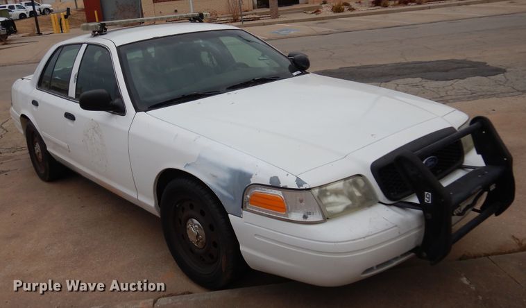 image for item JJ9699 2007 Ford Crown Victoria Police Interceptor