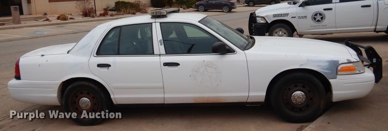 image for item JJ9699 2007 Ford Crown Victoria Police Interceptor