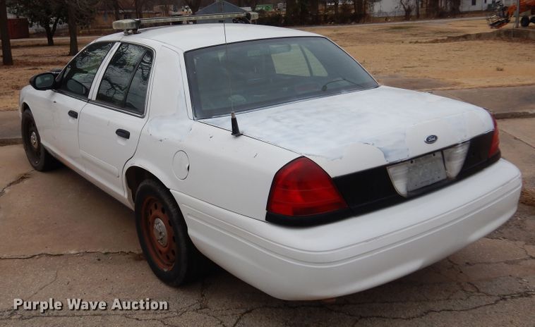 image for item JJ9699 2007 Ford Crown Victoria Police Interceptor