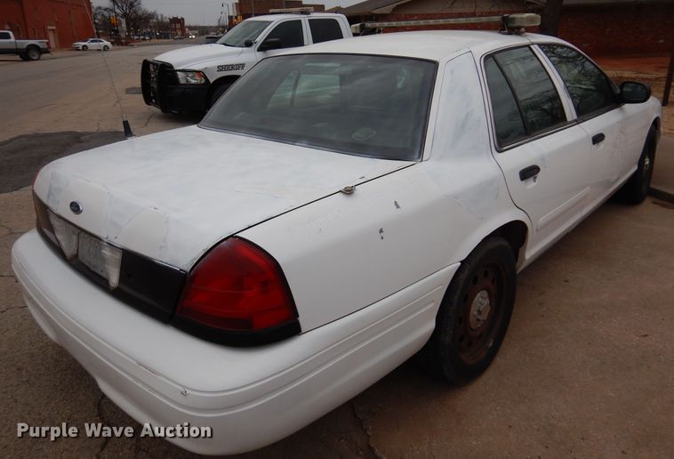 image for item JJ9699 2007 Ford Crown Victoria Police Interceptor